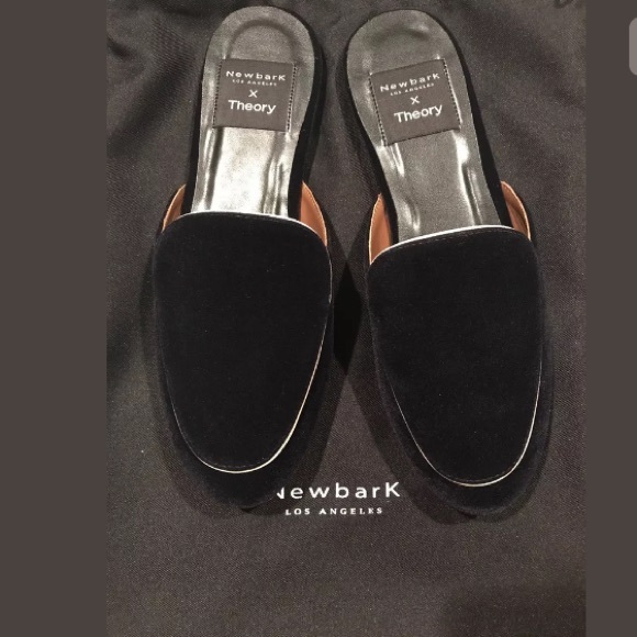 Theory Shoes - Newbark Los Angeles theory navy velvet mule